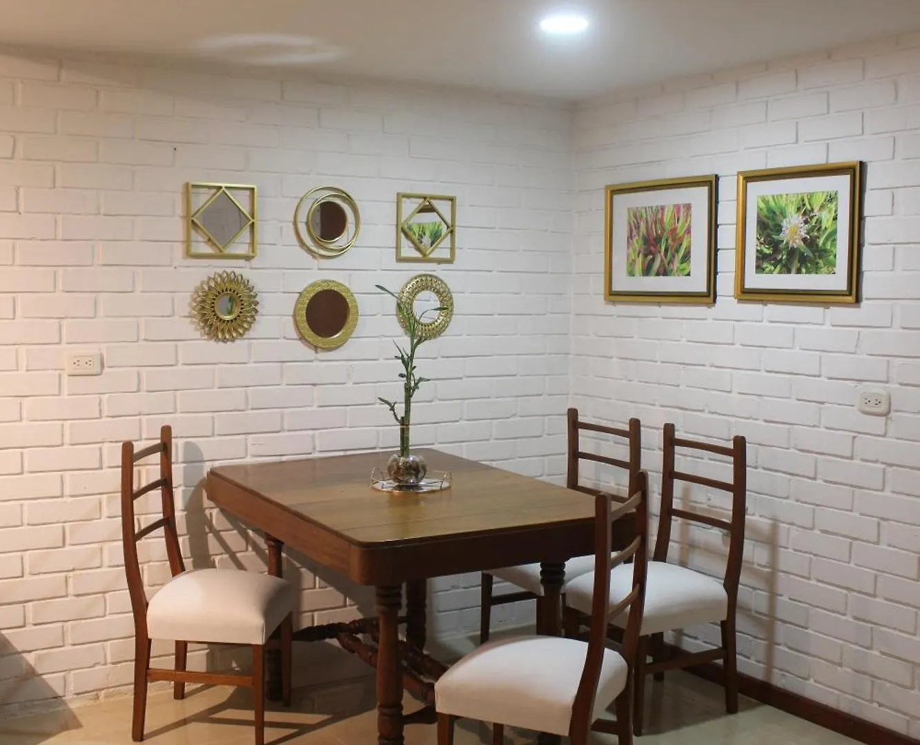 Excelente Apartamento En Parque El Poblado Medellín Colombia