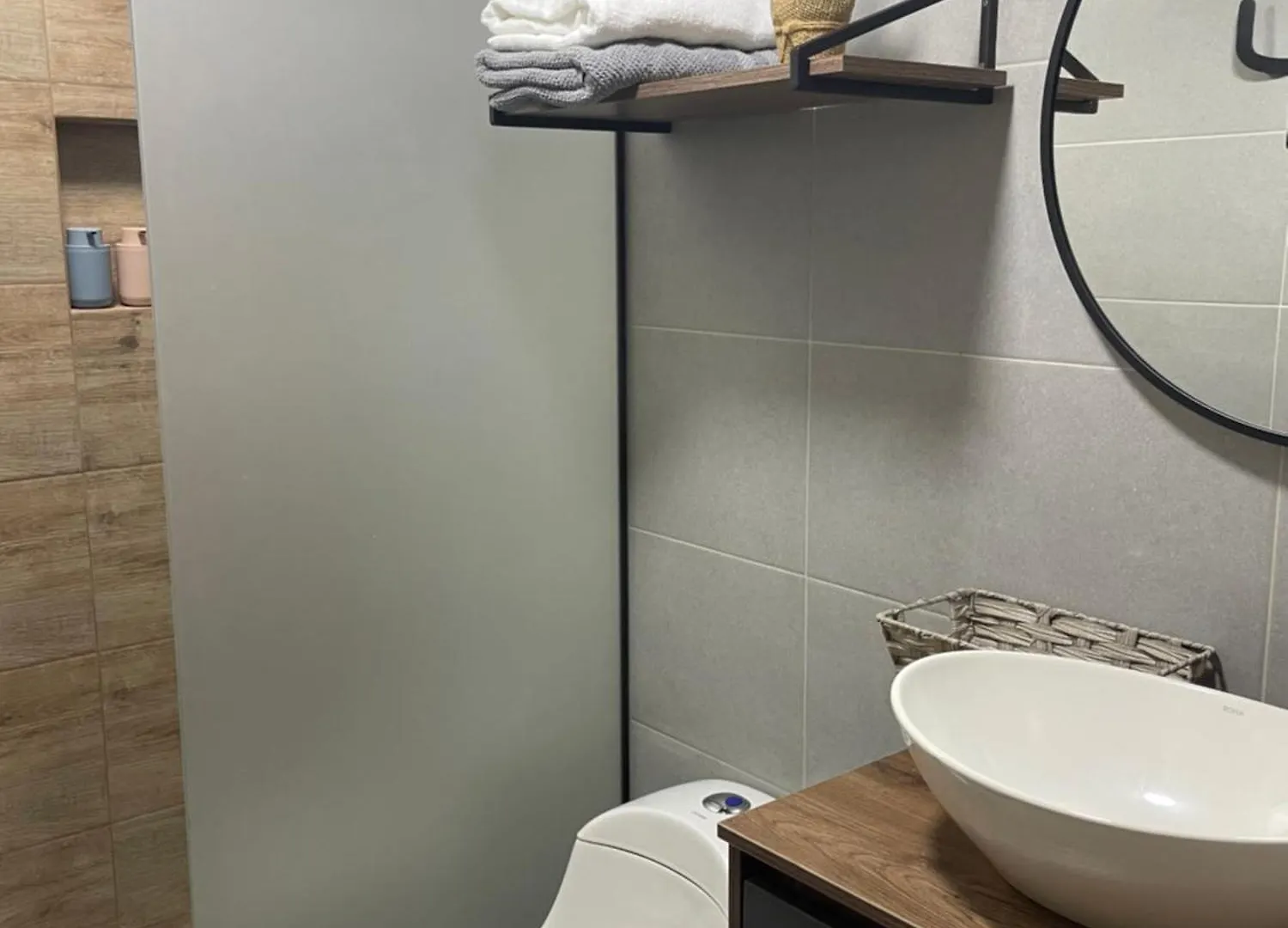 Excelente Apartamento En Parque El Poblado Medellín 0*,